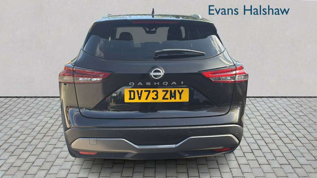 Nissan Qashqai 1.3 Dig-t Mh N-connecta 2024 DV73ZMY Black #4