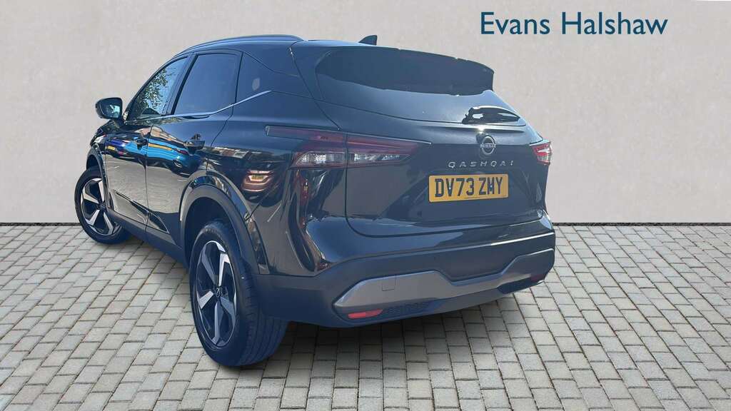 Nissan Qashqai 1.3 Dig-t Mh N-connecta 2024 Black