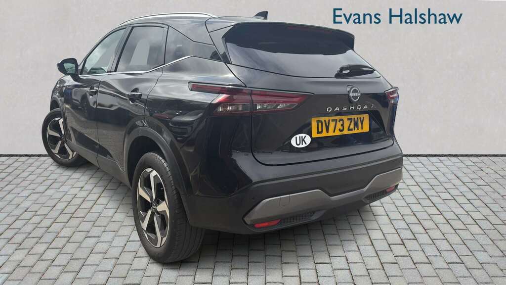 Nissan Qashqai 1.3 Dig-t 140Ps Tekna Mhev White #2