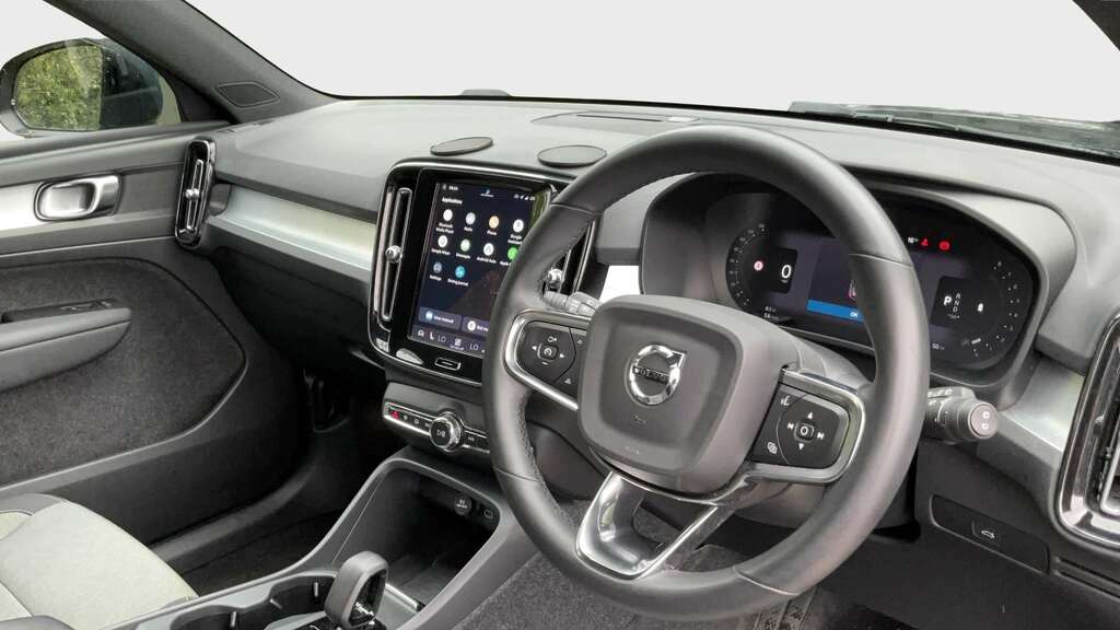 Volvo XC40 2.0 B3p Core 2022 Black #6