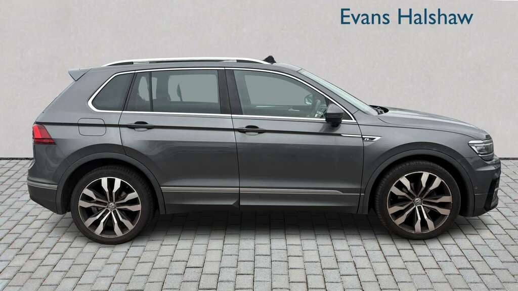 Volkswagen Tiguan 1.5 Match Tsi Evo Dsg 148 Bhp Silver #2