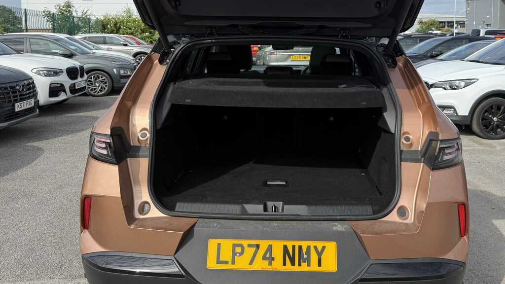 Vauxhall Grandland 1.2 Hybrid 136 Ultimate E-dct6 Fixed Roof Blue #8