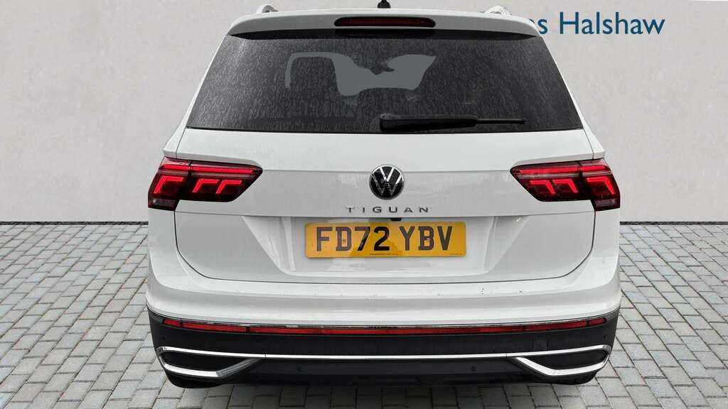 Volkswagen Tiguan 2.0 Tdi Life Black #2