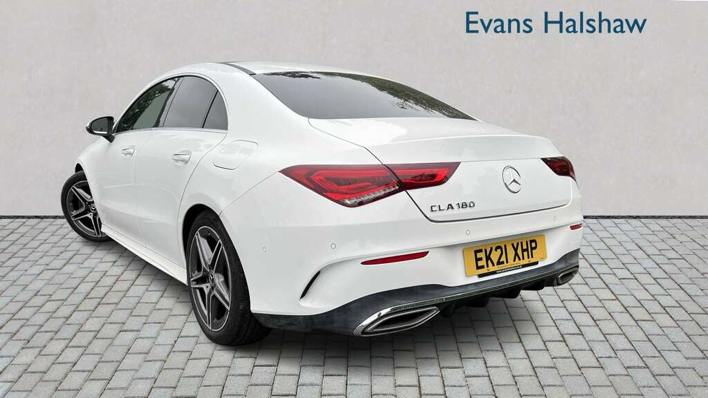 Mercedes-Benz CLA Class 1.3 Cla180 Amg Line Shooting Brake 7G-d White #1