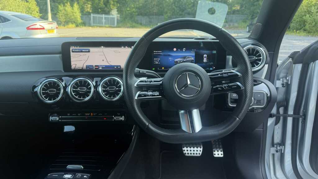 Mercedes-Benz CLA Class 200 Amg Line Executive Tip 2025 FJ25UBW Silver #5
