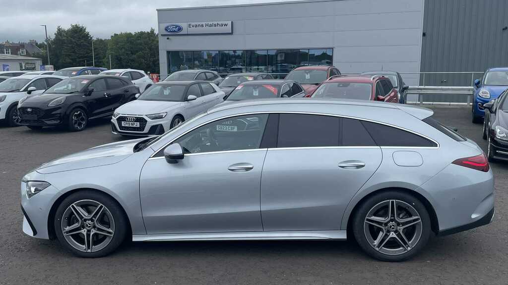 Mercedes-Benz CLA Class 200 Amg Line Executive Tip 2025 Silver