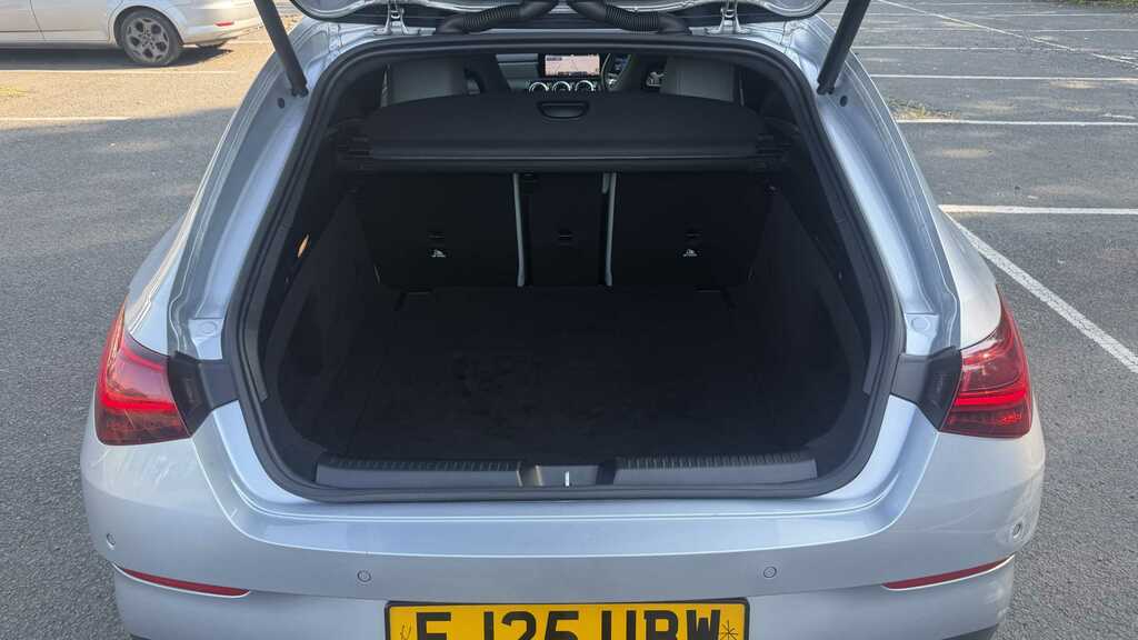 Mercedes-Benz CLA Class 200 Amg Line Executive Tip 2025 FJ25UBW Silver #4