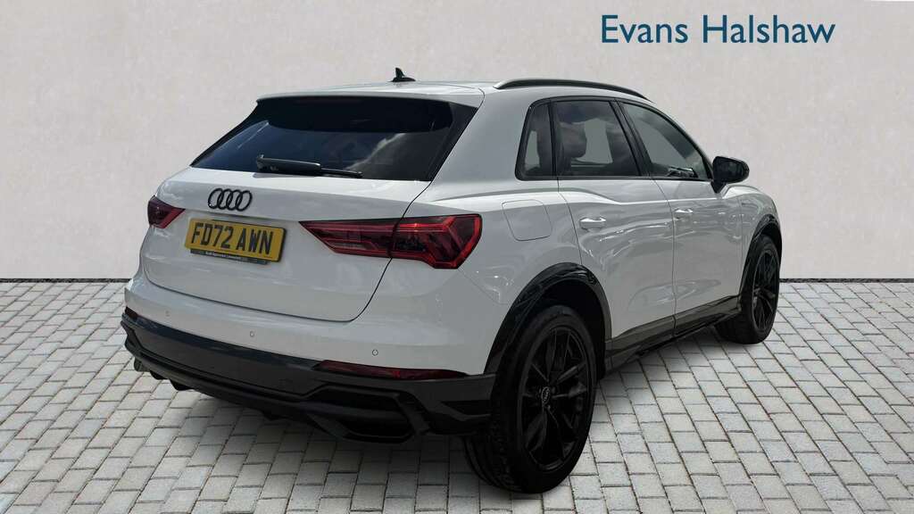 Audi Q3 35 Tfsi Black Edition S Tronic 2022 FD72AWN White #6