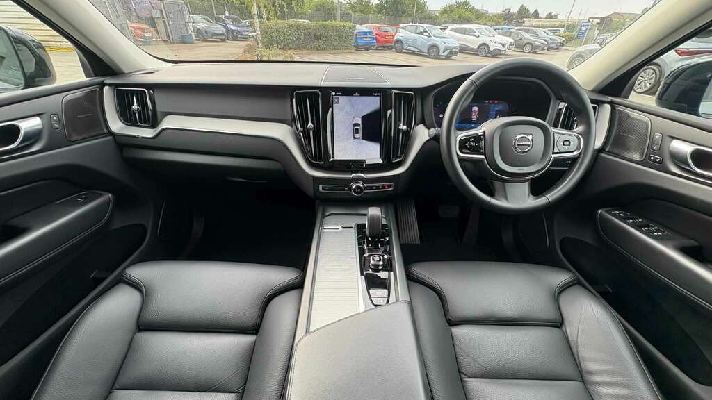 Volvo XC60 2.0 B4d Plus Dark Awd Geartronic 2023 Grey #3