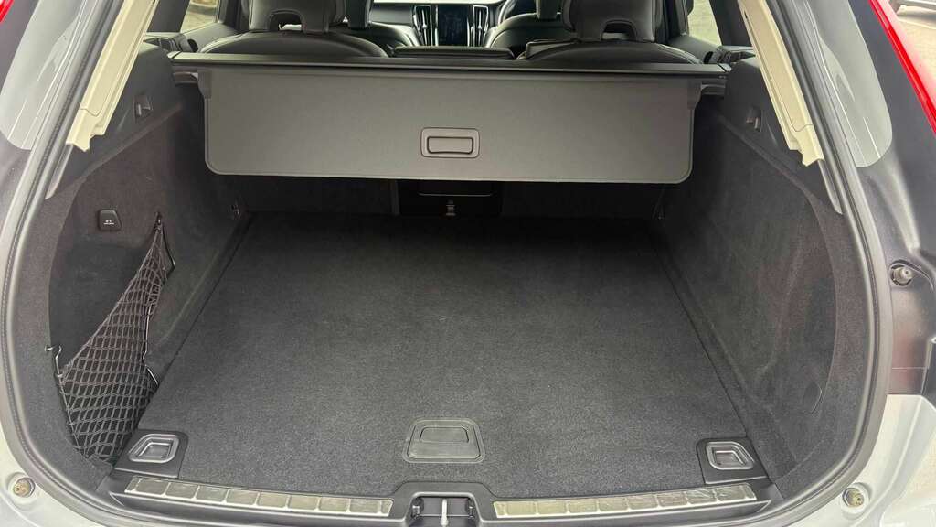 Volvo XC60 2.0H T8 Recharge 18.8Kwh Ultimate Dark Plug-in Awd YR73GAX Blue #18
