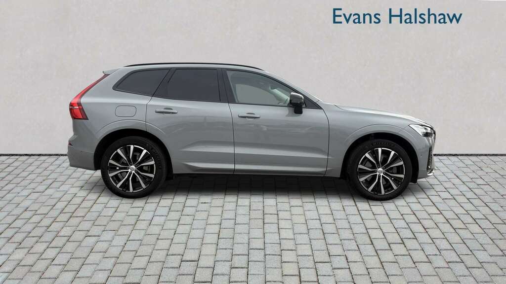 Volvo XC60 2.0 B4d Plus Dark Awd Geartronic 2023 Grey #5