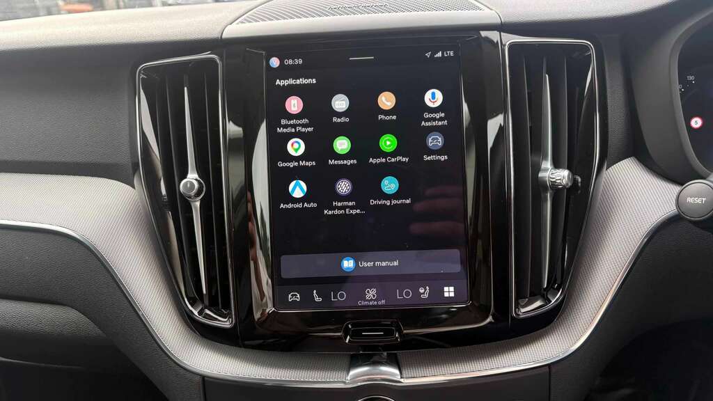 Volvo XC60 2.0H T8 Recharge 18.8Kwh Ultimate Dark Plug-in Awd YR73GAX Blue #15