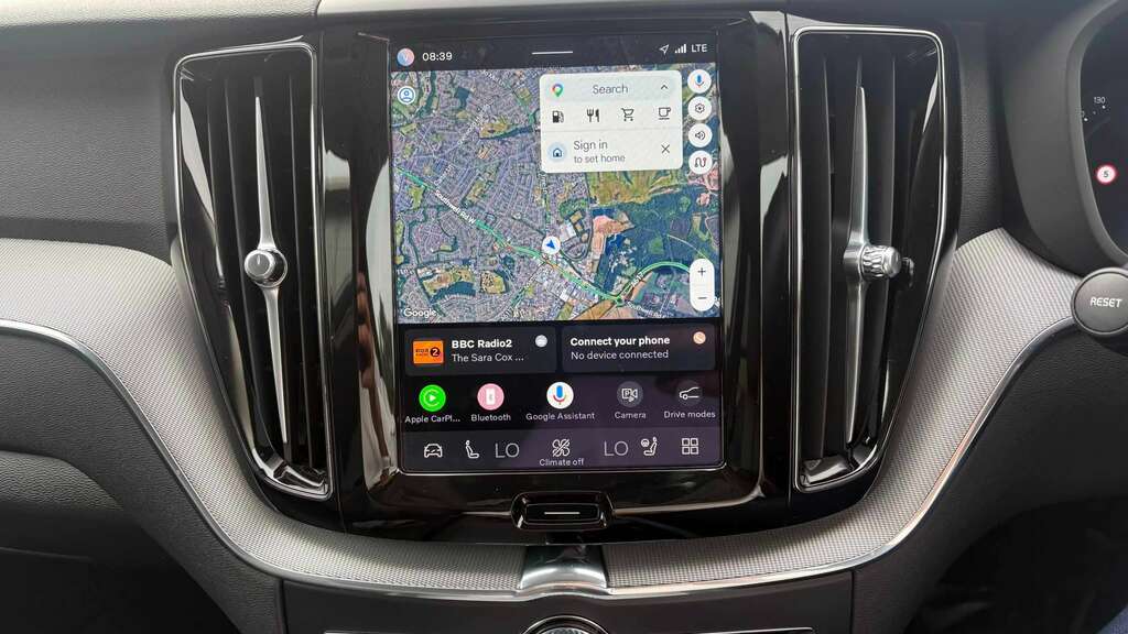 Volvo XC60 2.0H T8 Recharge 18.8Kwh Ultimate Dark Plug-in Awd YR73GAX Blue #10
