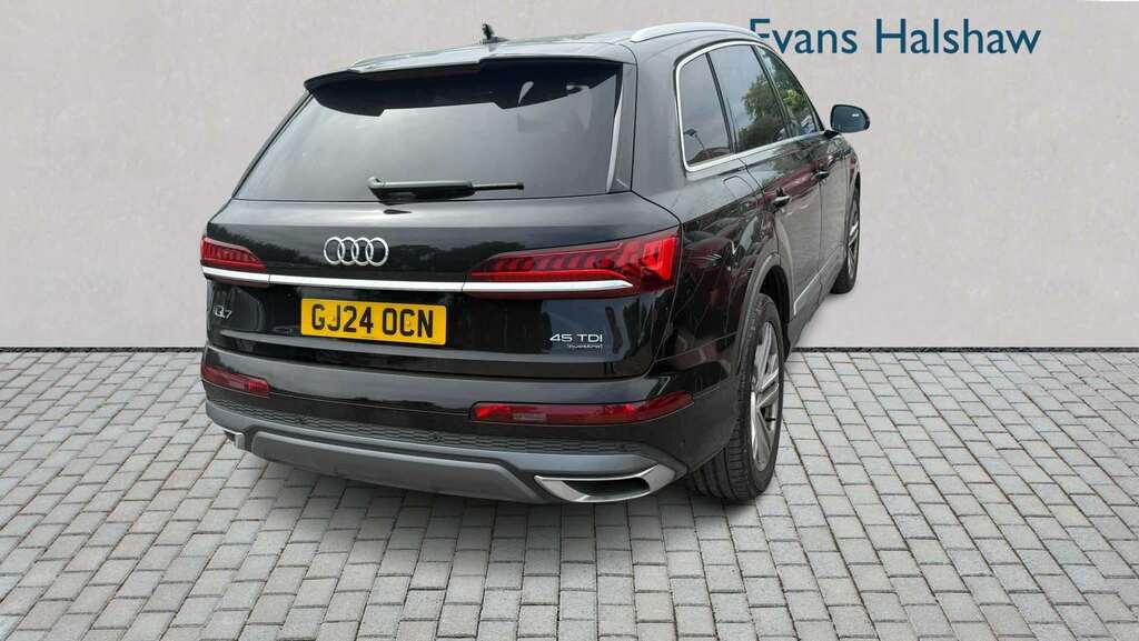 Audi Q7 45 Tdi Quattro S Line Tiptronic 2024 Black #4