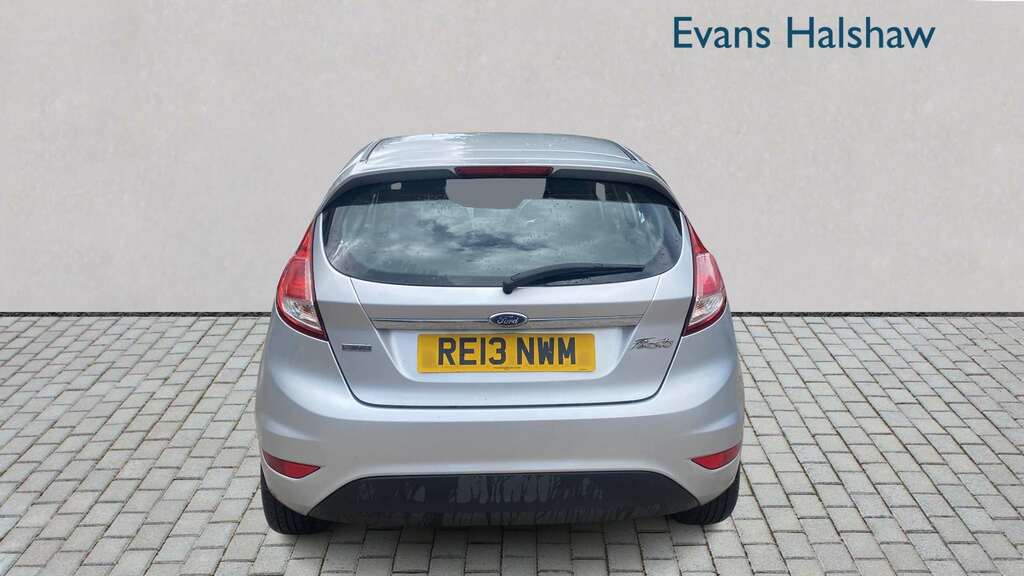 Ford Fiesta 1.25 Zetec Hatchback Euro 5 82 White #4