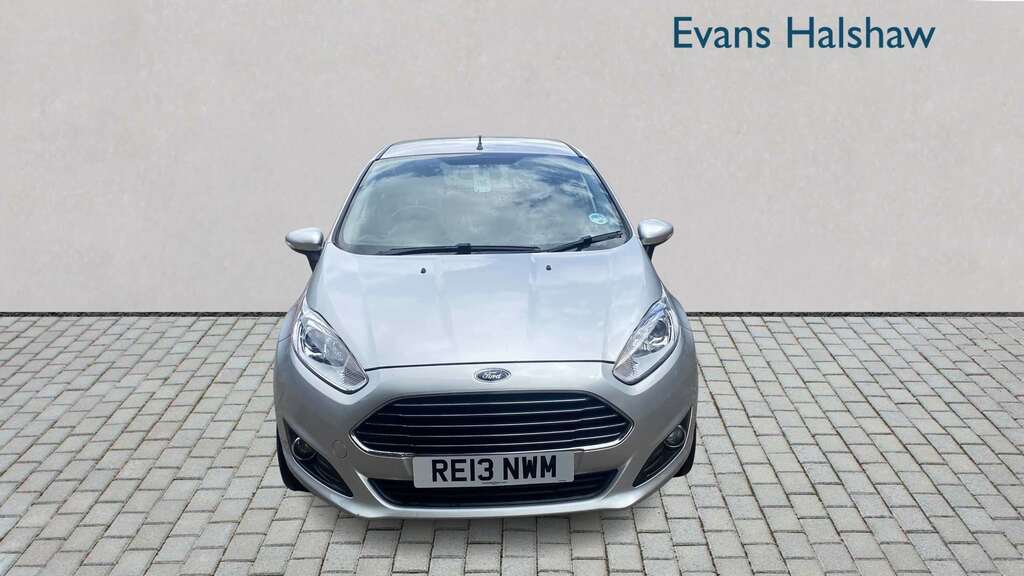 Ford Fiesta 1.25 Zetec Hatchback Euro 5 82 White #3