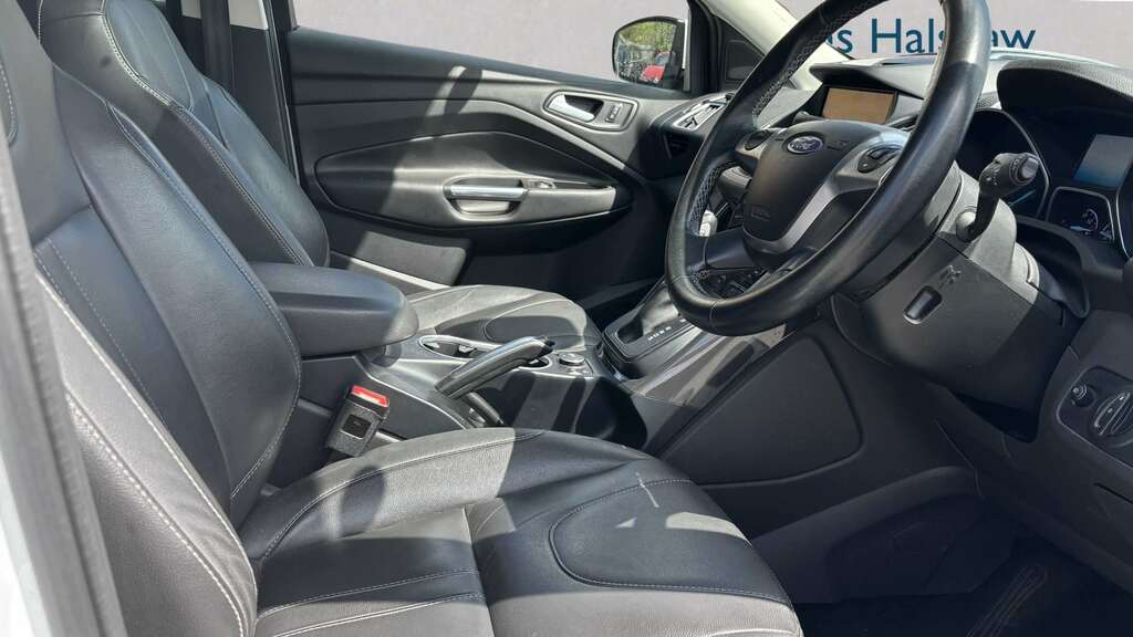 Ford Kuga 2.0 Tdci Zetec Suv 2Wd Euro 6 S White #3