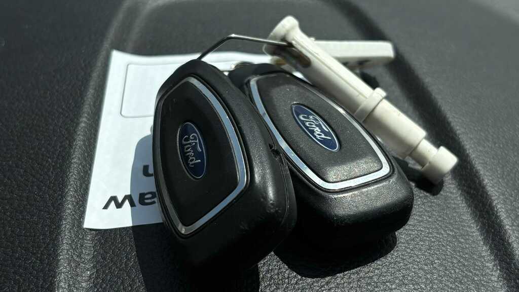Ford Kuga 2.0 Tdci Zetec Suv 2Wd Euro 6 S White #17