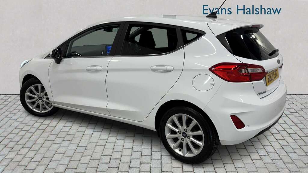Ford Fiesta 1.0 Ecoboost Hybrid Mhev 125 Titanium 2021 BU21EZC White #2