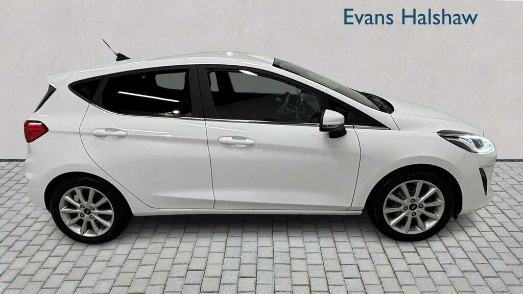 Ford Fiesta 1.0 Ecoboost Hybrid Mhev 125 Titanium 2021 BU21EZC White #3