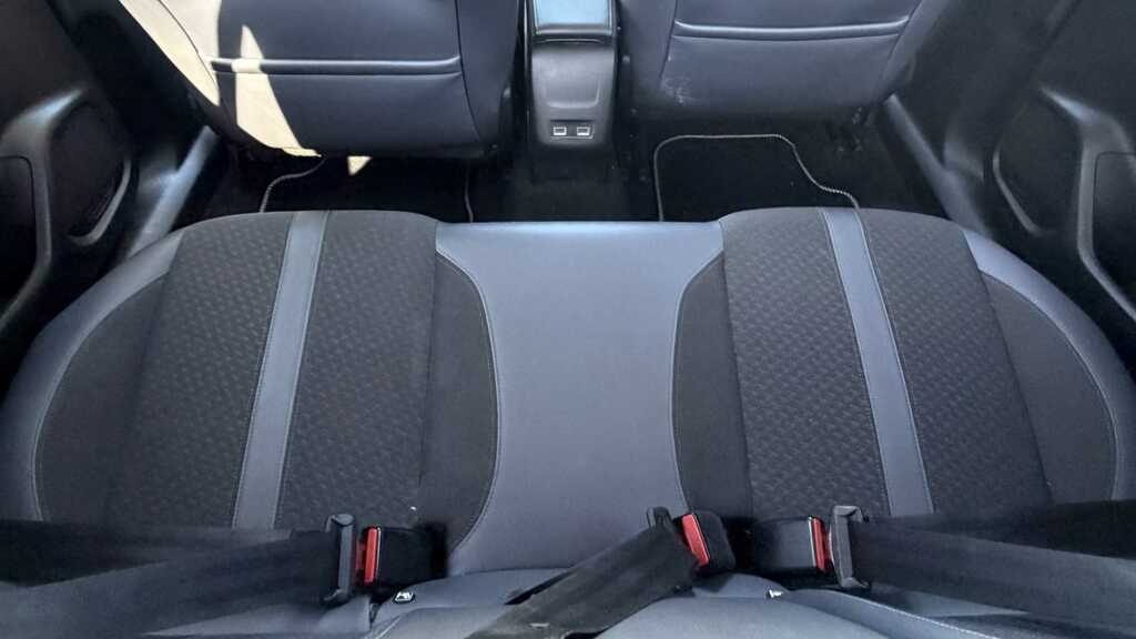 Peugeot 2008 1.5 Bluehdi Allure Premium 2020 White #6