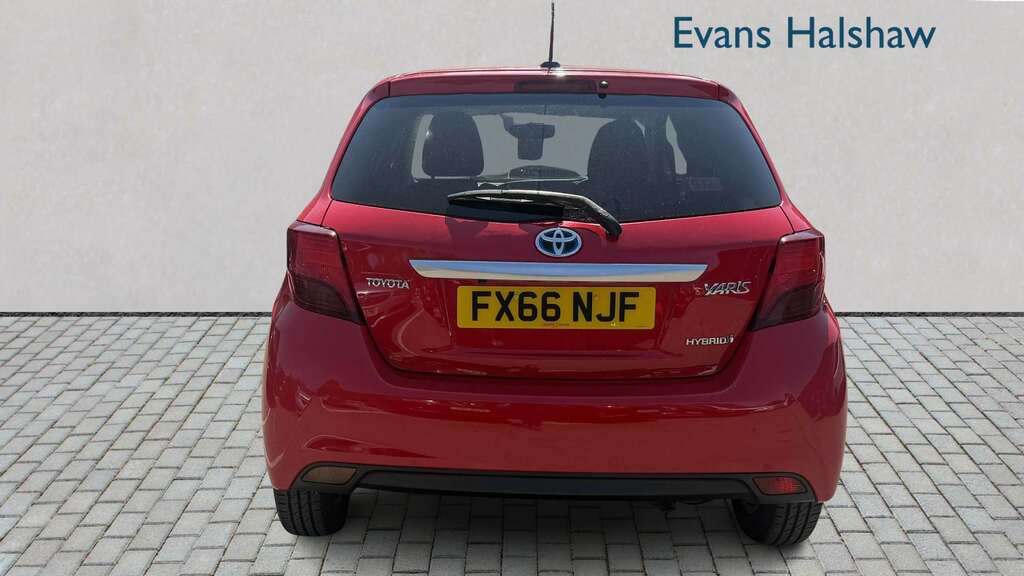 Toyota Yaris 1.5 Hybrid Icon Cvt Grey #2