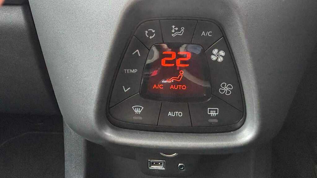 Toyota Aygo 1.0 Vvt-i X-trend Tss Red #8