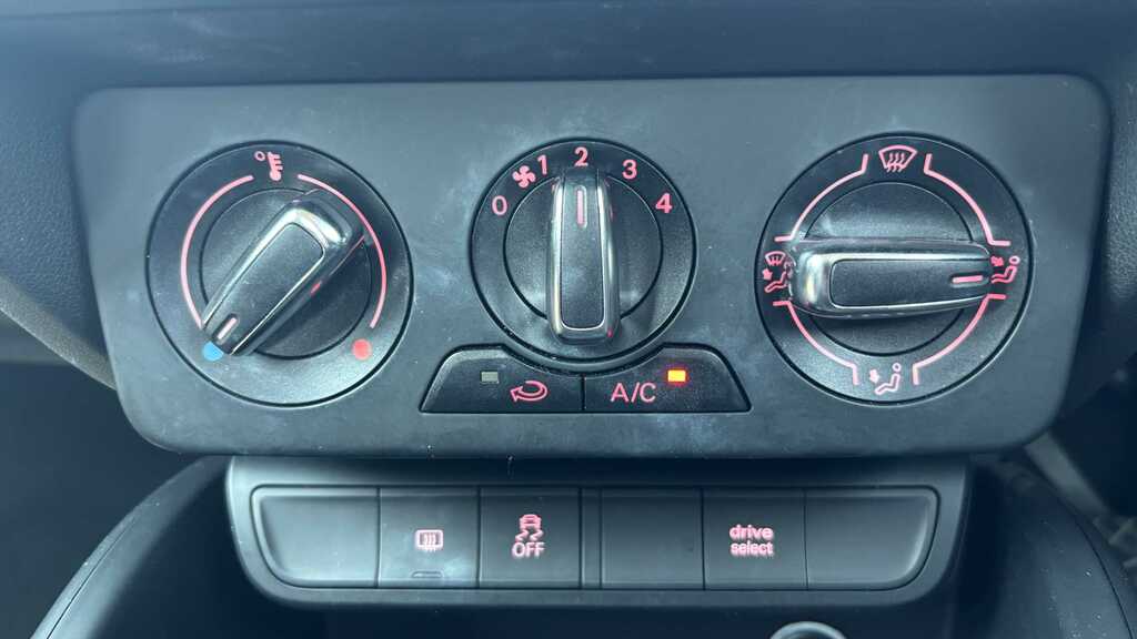 Audi A1 1.4 Tfsi Sport Sportback Euro 6 Black #20