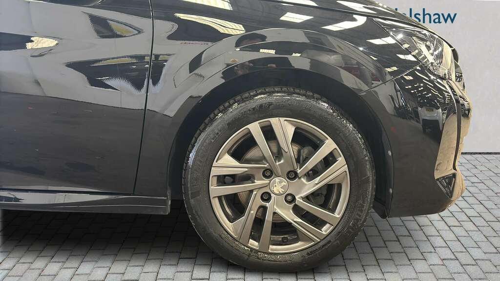 Peugeot 208 1.2 Puretech 100 Active Premium 2022 YC22BPU Black #6