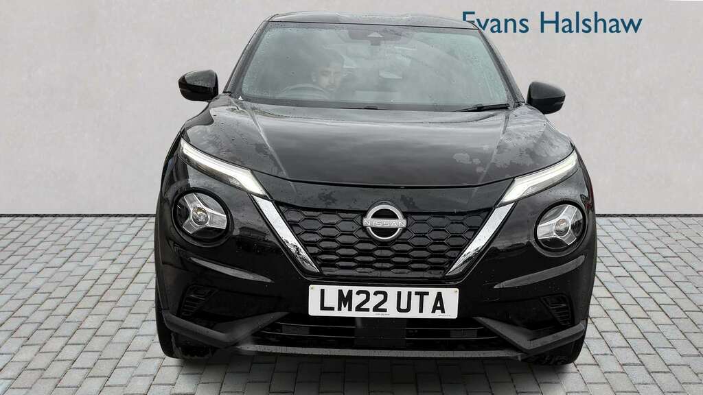 Nissan Juke 1.6 Hybrid N-connecta 2022 Black #4