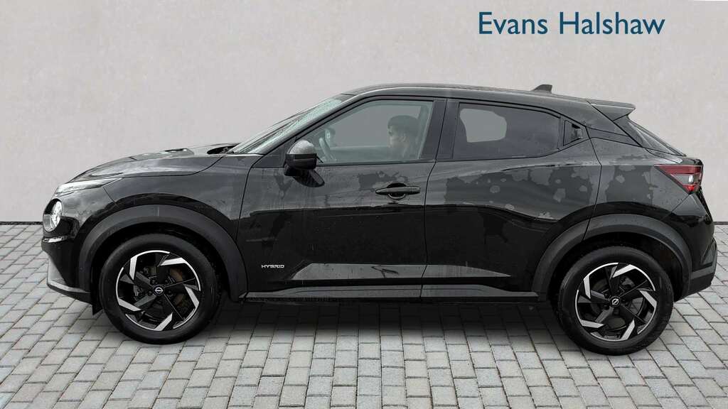 Nissan Juke 1.6 Hybrid N-connecta 2022 Black #3