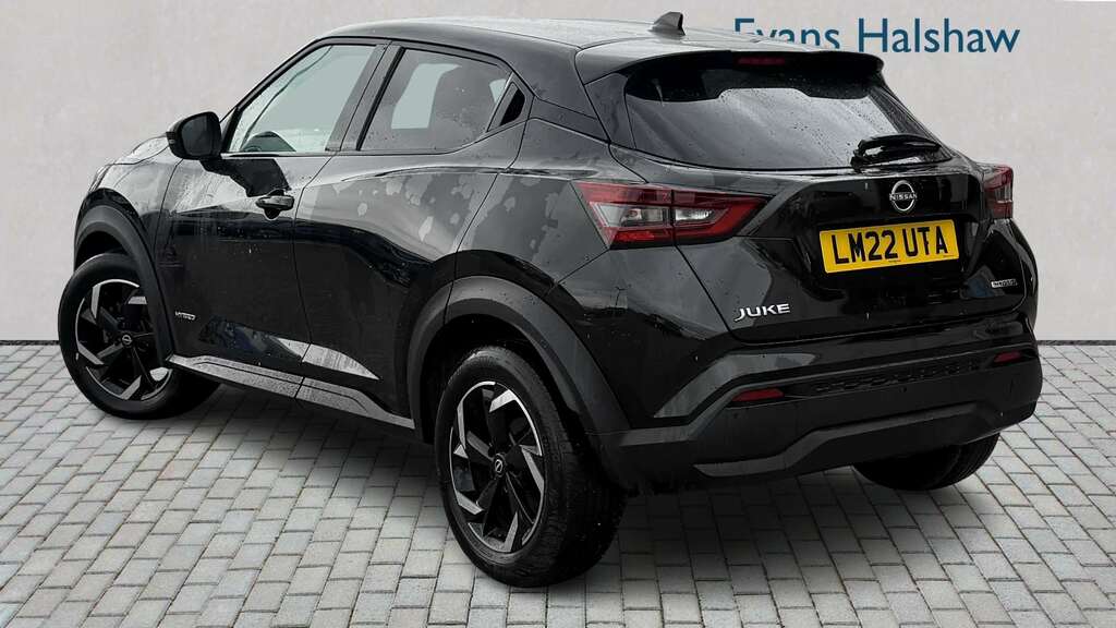 Nissan Juke 1.6 Hybrid N-connecta 2022 Black #2