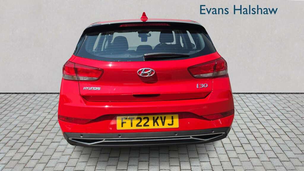 Hyundai I30 1.0T Gdi Se Connect 2022 Red #5