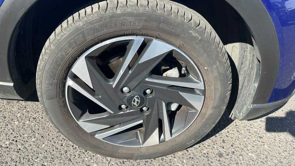 Hyundai Bayon 1.0 Tgdi 48V Mhev Se Connect Dct 2023 Blue #6