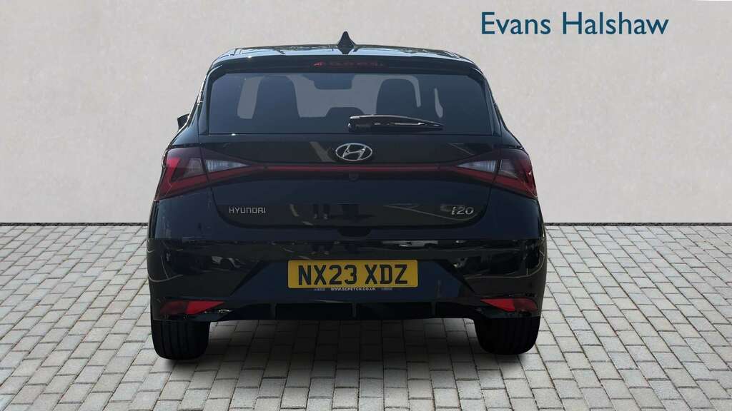 Hyundai I20 1.0T Gdi 48V Mhd Premium Dct 2023 Black #3