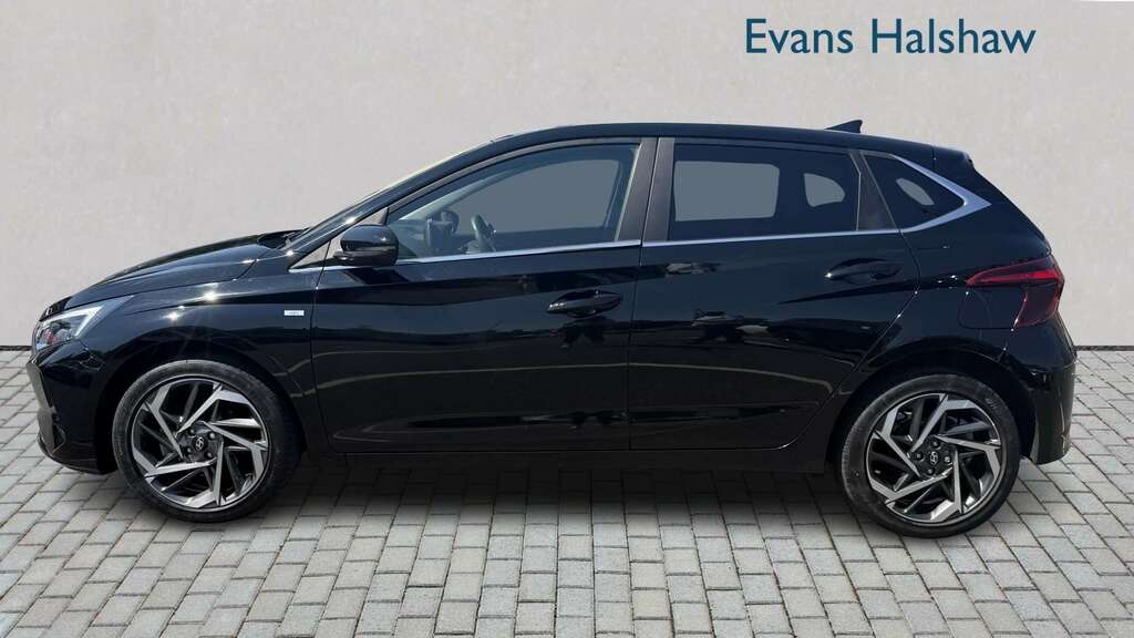Hyundai I20 1.0T Gdi 48V Mhd Premium Dct 2023 Black #2