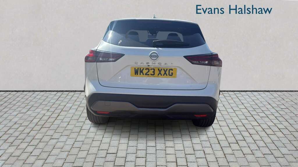 Nissan Qashqai 1.3 Dig-t Mh N-connecta 2023 WK23XXG White #4