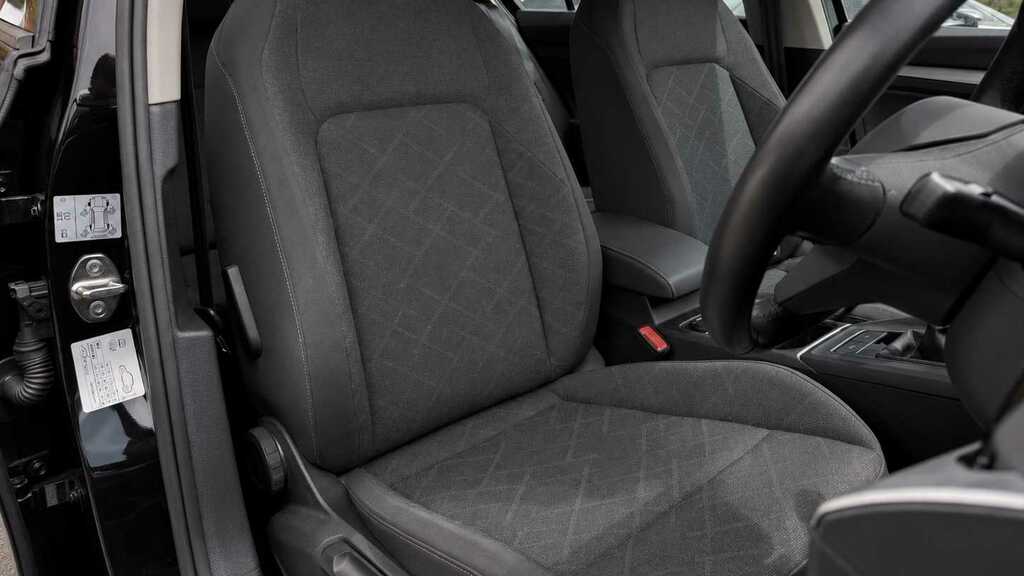 Volkswagen Golf 8 Life 1.5 Tsi 130Ps 6-Speed Grey #19
