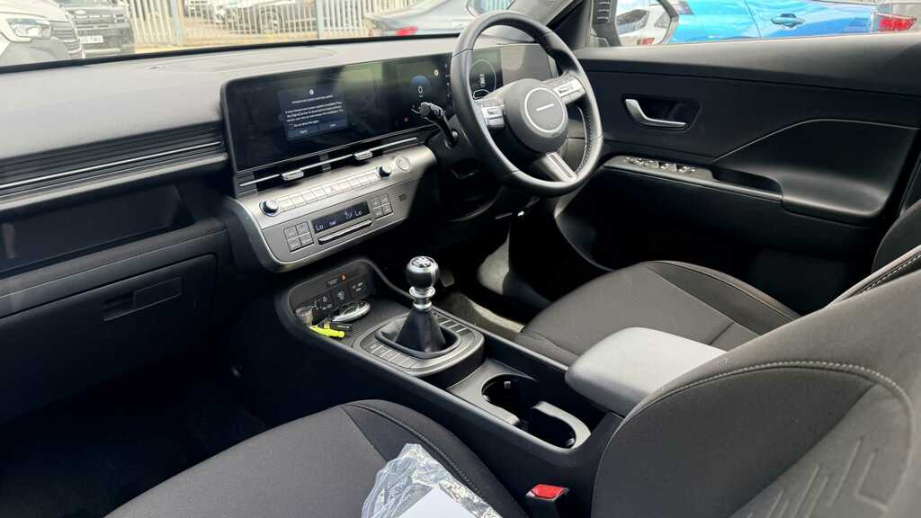 Hyundai Kona 1.6T 138 Advance 2025 Black #6