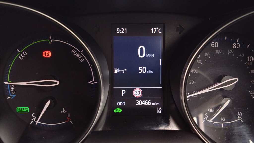 Toyota C-Hr 1.8 Hybrid Icon Cvt White #17