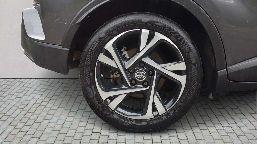 Toyota C-Hr 1.8 Hybrid Icon Cvt White #11