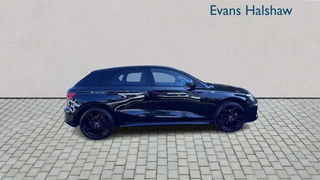 Audi A3 35 Tfsi Black Edition S Tronic 2023 SJ73KPG Black #5