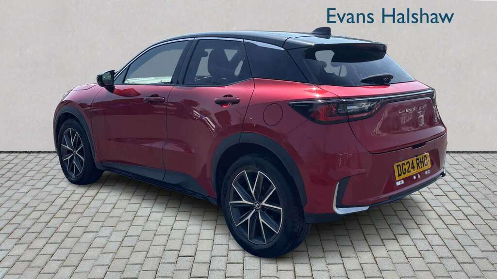 Lexus LBX 1.5 Takumi E-cvt 2024 DG24RHO Red #2