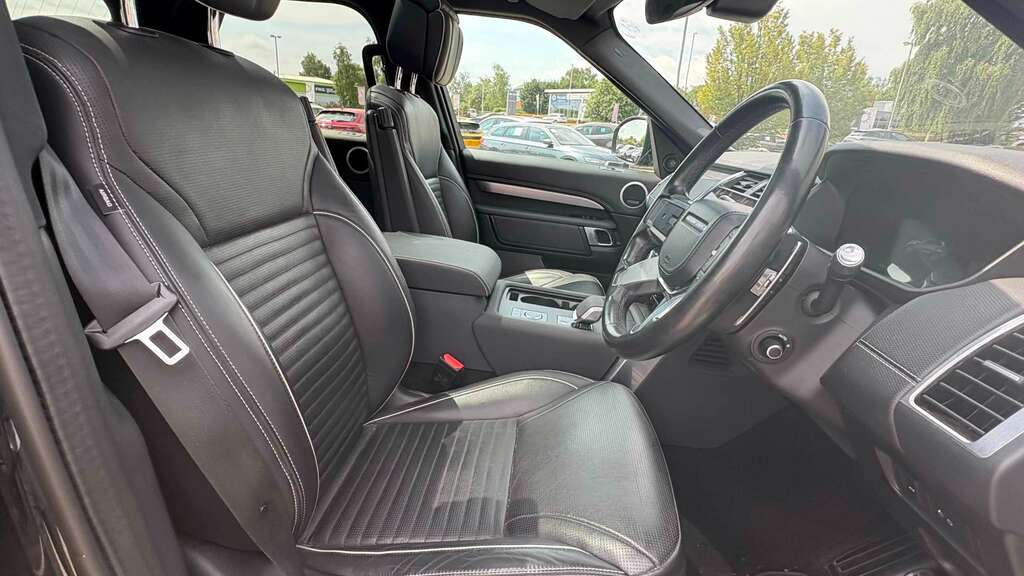 Land Rover Discovery 3.0 D300 R-dynamic Hse 2021 Black #6