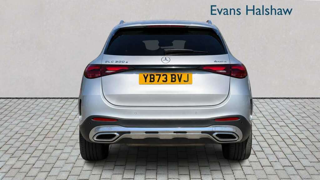 Mercedes-Benz GLC Class 300E 4Matic Amg Line 9G-tronic 2024 Silver #5