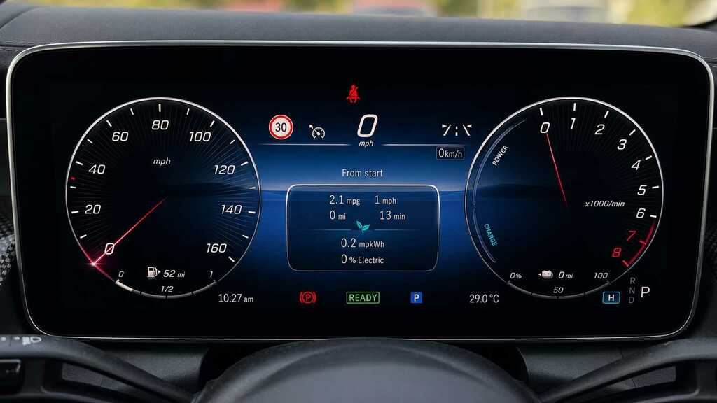 Mercedes-Benz GLC Class 300 4Matic Amg Line Premium 9G-tronic Black #24