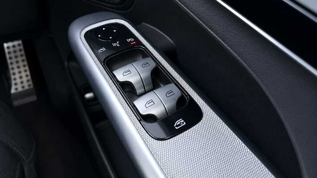 Mercedes-Benz GLC Class 300 4Matic Amg Line Premium 9G-tronic Black #13