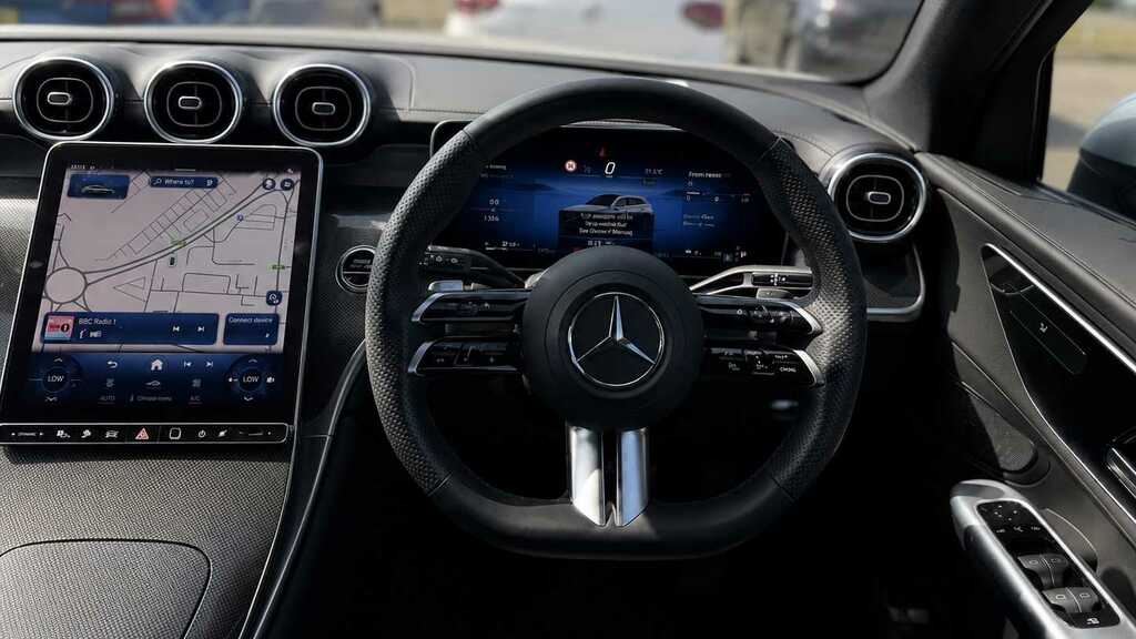 Mercedes-Benz GLC Class 300 4Matic Amg Line Premium 9G-tronic Black #12
