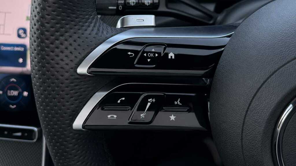 Mercedes-Benz GLC Class 300 4Matic Amg Line Premium 9G-tronic Black #17