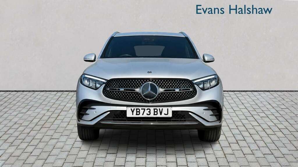Mercedes-Benz GLC Class 300E 4Matic Amg Line 9G-tronic 2024 Silver #4